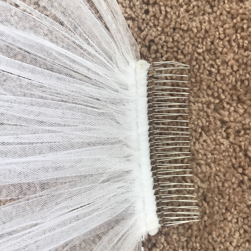 Gorgeous Veil - Picture 5 of 8
